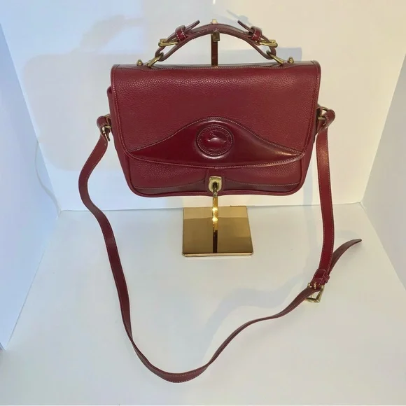❤️RARE❤️ Vintage Dooney and Bourke Oxblood Burgundy Maroon Carrier Crossbody Bag - Picture 2 of 16